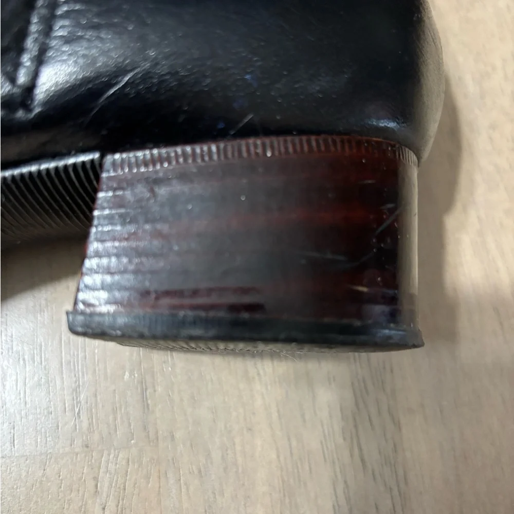 Black Leather Ankle Boots with White Stitching size 7B